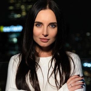 Meet your Posher, Валерия